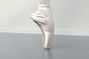 Stretching the Feet and Ballet