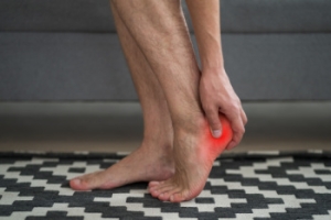 Causes of Heel Pain While Walking